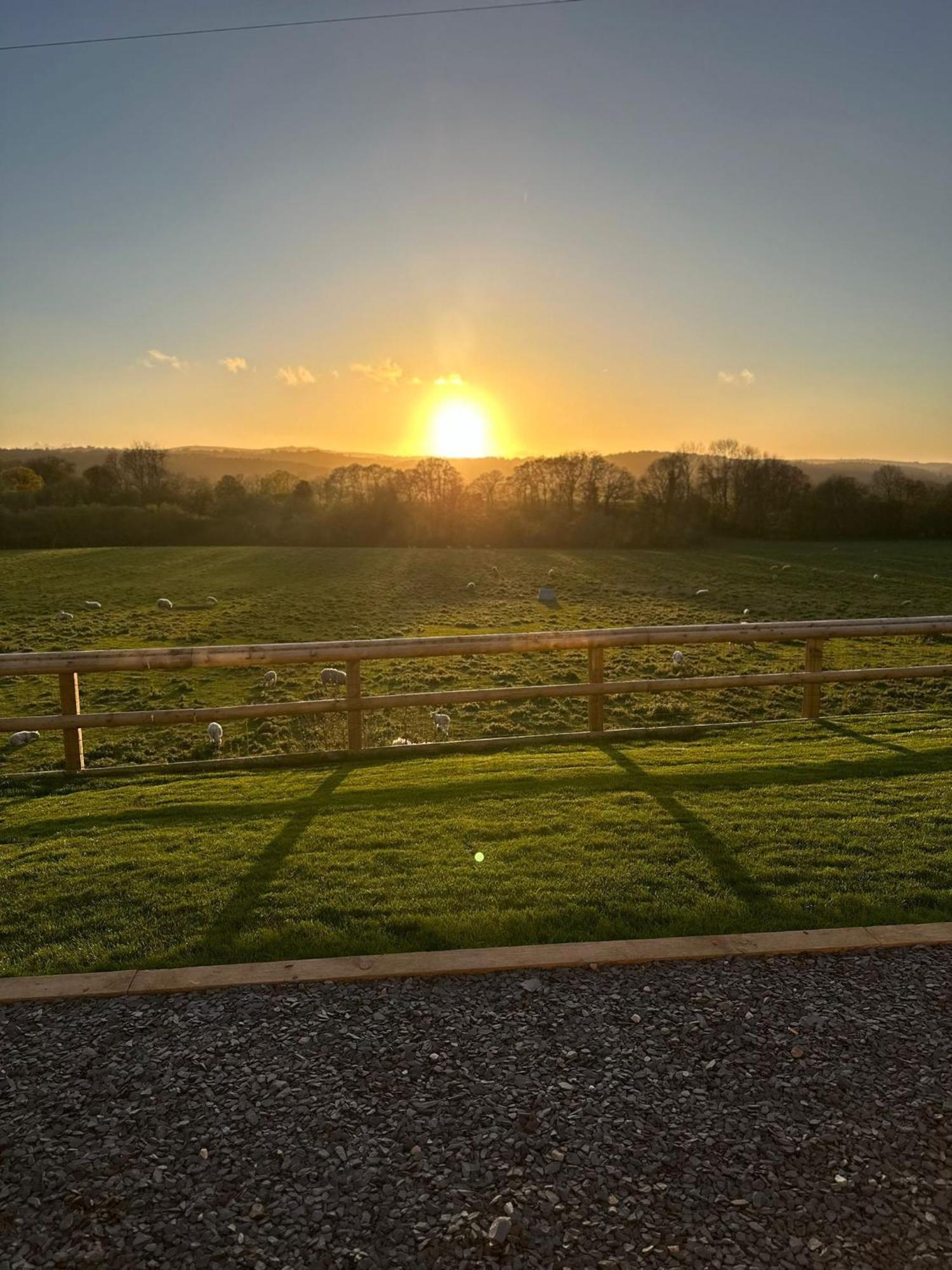 North Wales Eco Lodges Ruthin Exterior foto